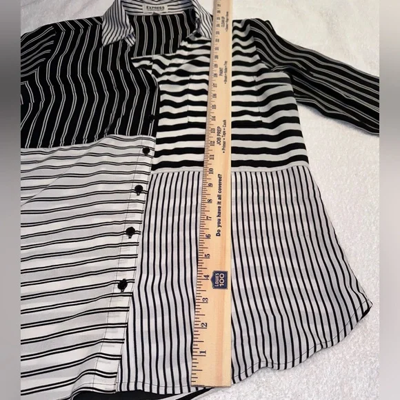 Express Black and White Asymmetrical Button Down Shirt. Size SP - Picture 7 of 8